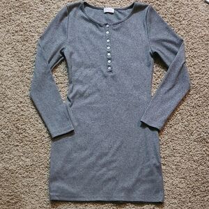 Pink Lily Ribbed Size Medium Gray Henley Dress